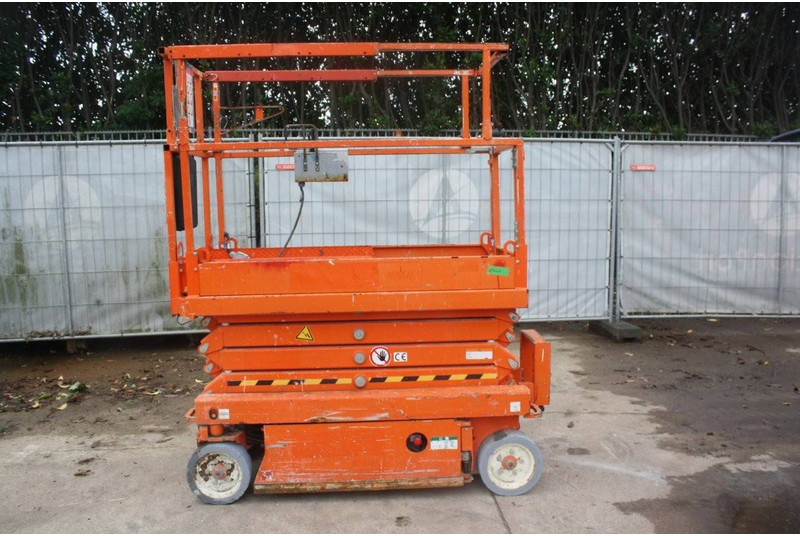 Skyjack SJ3219 - מעלית מספריים: תמונה 3 Skyjack SJ3219 - מעלית מספריים: תמונה 3