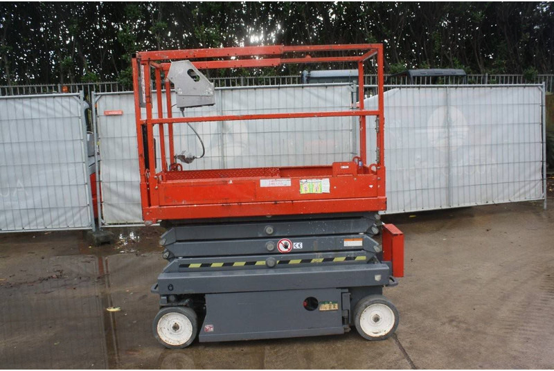 Skyjack SJ3219 - מעלית מספריים: תמונה 2 Skyjack SJ3219 - מעלית מספריים: תמונה 2