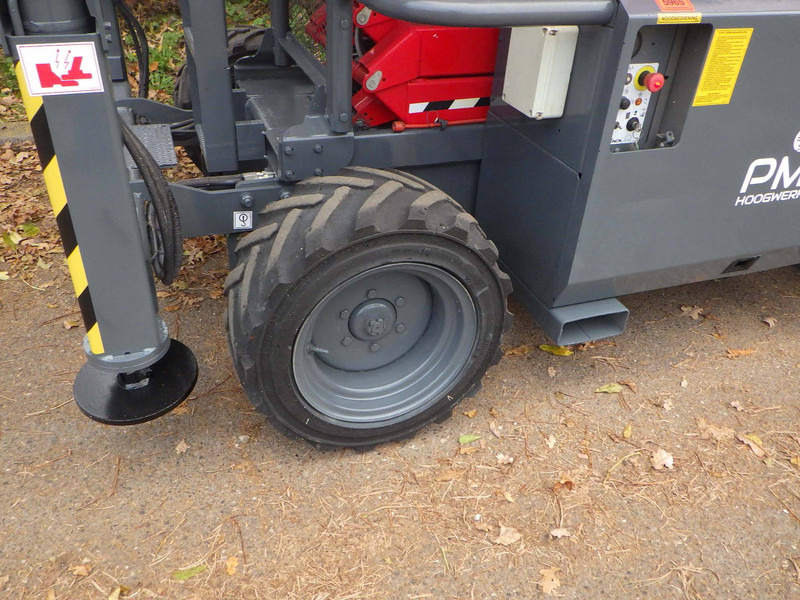 מעלית מספריים Skyjack SJ6832RT: תמונה 7