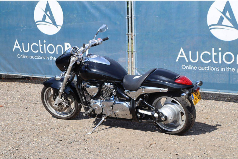 Suzuki VZ1500 - אופנוע: תמונה 3 Suzuki VZ1500 - אופנוע: תמונה 3