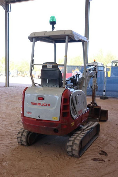 Takeuchi TB216 - מיני מחפר: תמונה 5 Takeuchi TB216 - מיני מחפר: תמונה 5