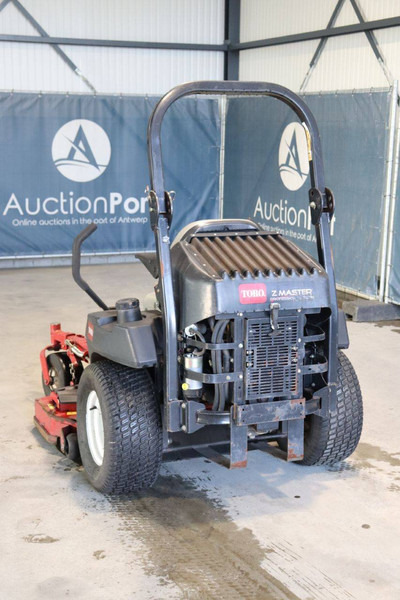 Toro Z Master Professional 7000 series - מכסחת גינה: תמונה 4 Toro Z Master Professional 7000 series - מכסחת גינה: תמונה 4