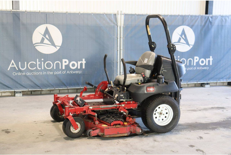 Toro Z Master Professional 7000 series - מכסחת גינה: תמונה 1 Toro Z Master Professional 7000 series - מכסחת גינה: תמונה 1