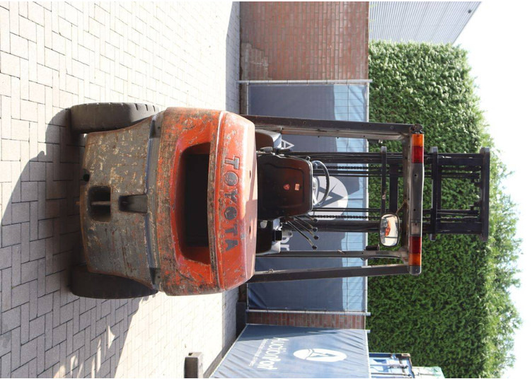 Toyota 02-7FDF30 - מלגזת סולר: תמונה 5 Toyota 02-7FDF30 - מלגזת סולר: תמונה 5