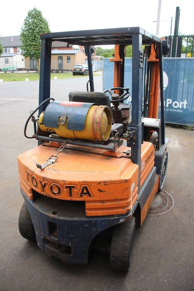 Toyota 42-5FGF-25 - מלגזת LPG: תמונה 5 Toyota 42-5FGF-25 - מלגזת LPG: תמונה 5