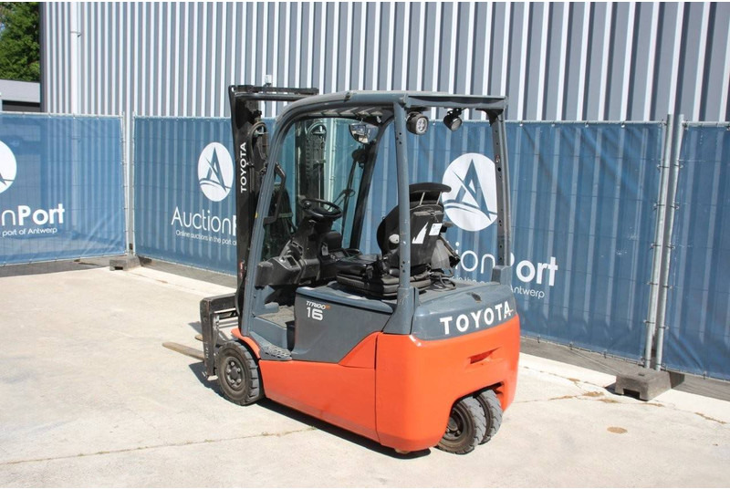 Toyota 8FBE16T - מלגזה חשמלית: תמונה 3 Toyota 8FBE16T - מלגזה חשמלית: תמונה 3