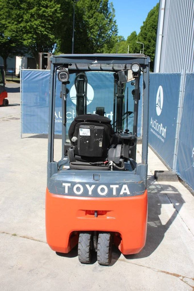 Toyota 8FBEK16T - מלגזה חשמלית: תמונה 4 Toyota 8FBEK16T - מלגזה חשמלית: תמונה 4
