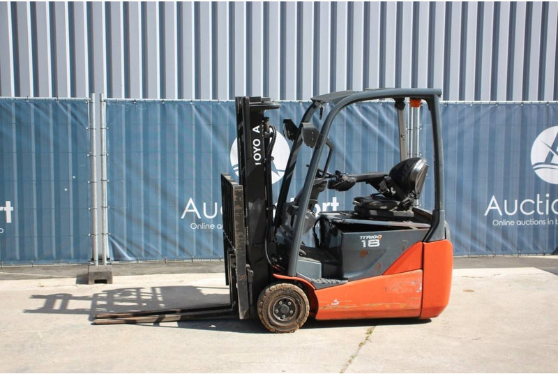 Toyota 8FBEK18T - מלגזה חשמלית: תמונה 1 Toyota 8FBEK18T - מלגזה חשמלית: תמונה 1