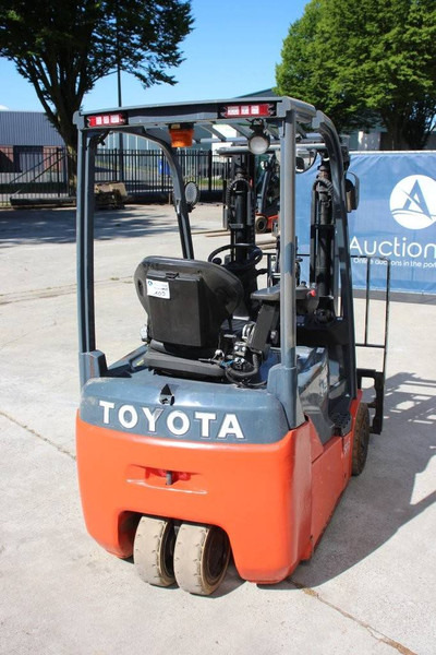 Toyota 8FBEK18T - מלגזה חשמלית: תמונה 5 Toyota 8FBEK18T - מלגזה חשמלית: תמונה 5