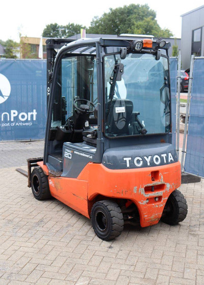 Toyota 8FBM20T - מלגזה חשמלית: תמונה 4 Toyota 8FBM20T - מלגזה חשמלית: תמונה 4