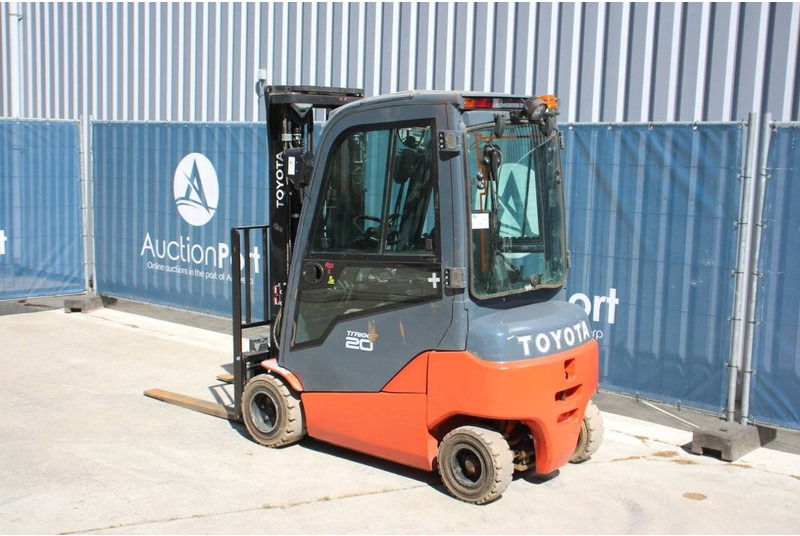 Toyota 8FBMK20T - מלגזה חשמלית: תמונה 3 Toyota 8FBMK20T - מלגזה חשמלית: תמונה 3