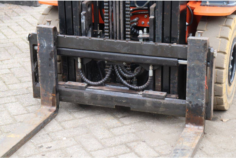 מלגזה חשמלית Toyota 8FBMT25: תמונה 11