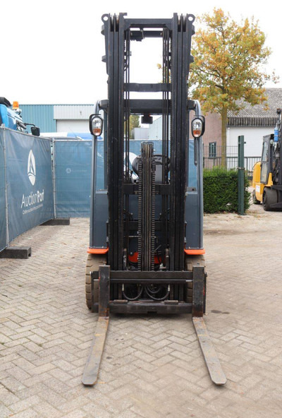 מלגזה חשמלית Toyota 8FBMT25: תמונה 8