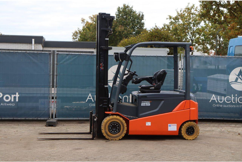 Toyota 8FBMT25 - מלגזה חשמלית: תמונה 1 Toyota 8FBMT25 - מלגזה חשמלית: תמונה 1