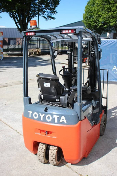Toyota Traigo 15 - מלגזה חשמלית: תמונה 5 Toyota Traigo 15 - מלגזה חשמלית: תמונה 5