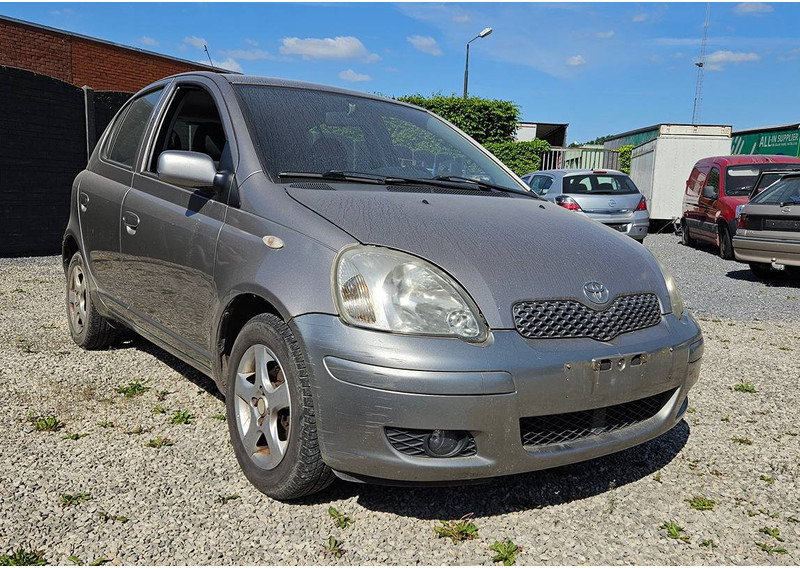 Toyota Yaris (I - update) 1.0 16v VVT-i - סדאן: תמונה 2 Toyota Yaris (I - update) 1.0 16v VVT-i - סדאן: תמונה 2