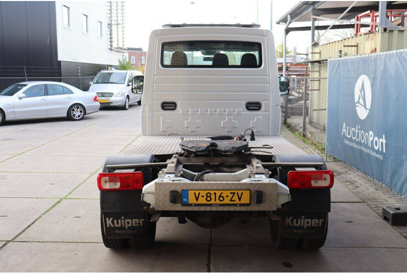 Volkswagen CRAFTER - משאית עם שלדת תא: תמונה 5 Volkswagen CRAFTER - משאית עם שלדת תא: תמונה 5
