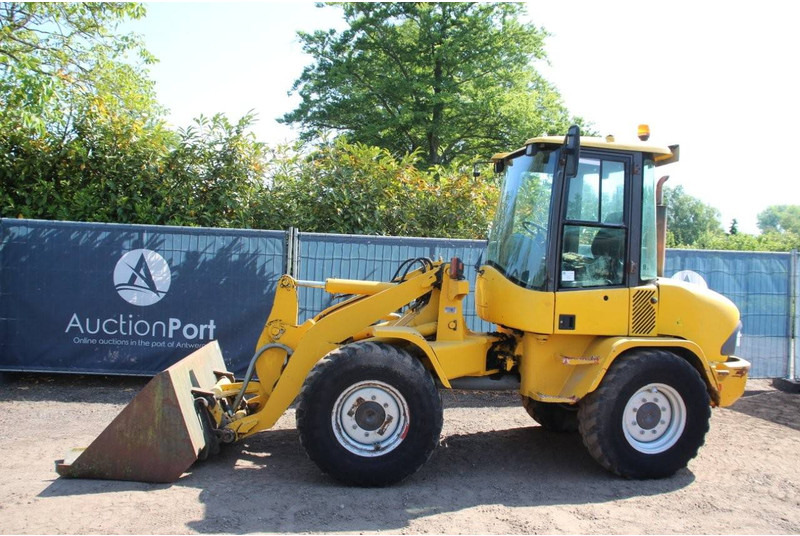 Volvo L30B-Z/X - מעמיס גלגלים: תמונה 1 Volvo L30B-Z/X - מעמיס גלגלים: תמונה 1