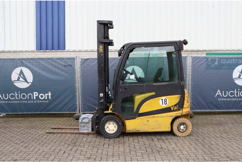 Yale ERP25VL - מלגזה חשמלית: תמונה 2 Yale ERP25VL - מלגזה חשמלית: תמונה 2