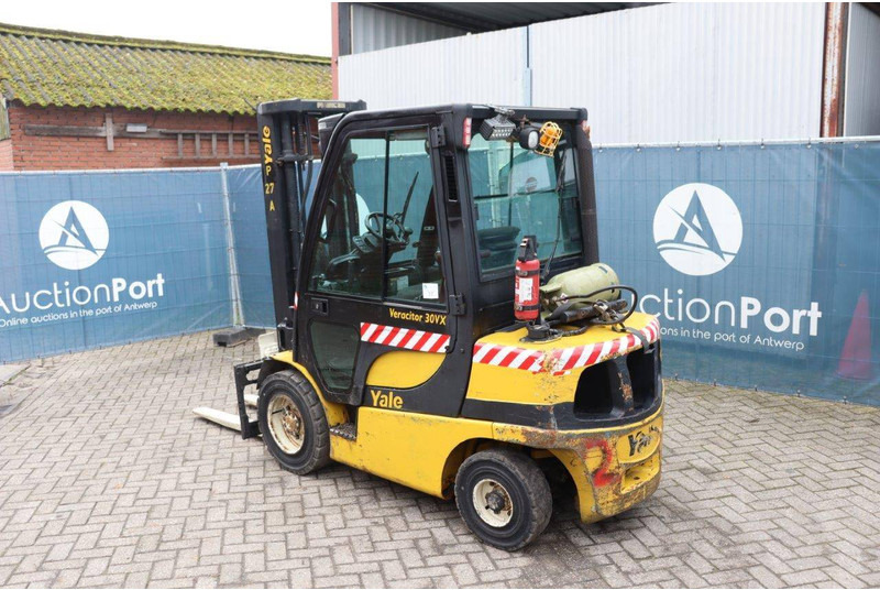 Yale GLP30VX - מלגזת LPG: תמונה 3 Yale GLP30VX - מלגזת LPG: תמונה 3
