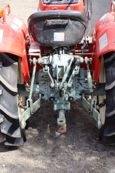 טרקטור חקלאי Yanmar YM1610D: תמונה 19