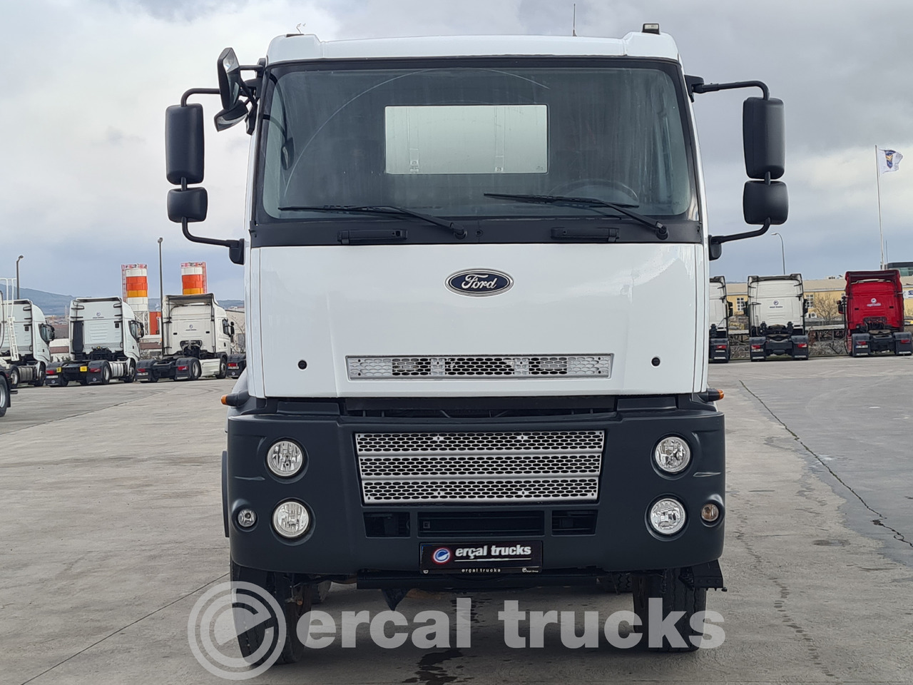 FORD Ford 2015 4136/ EURO 5 - AC-NEW ENGINE-CONCRETE MIXER - מזהיר: תמונה 2 FORD Ford 2015 4136/ EURO 5 - AC-NEW ENGINE-CONCRETE MIXER - מזהיר: תמונה 2