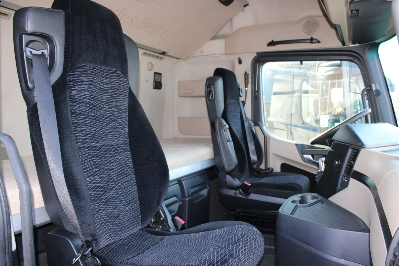 תא עבור משאית CABINA MERCEDES ACTROS MP4 STREAMSPACE 2.5: תמונה 7 תא עבור משאית CABINA MERCEDES ACTROS MP4 STREAMSPACE 2.5: תמונה 7