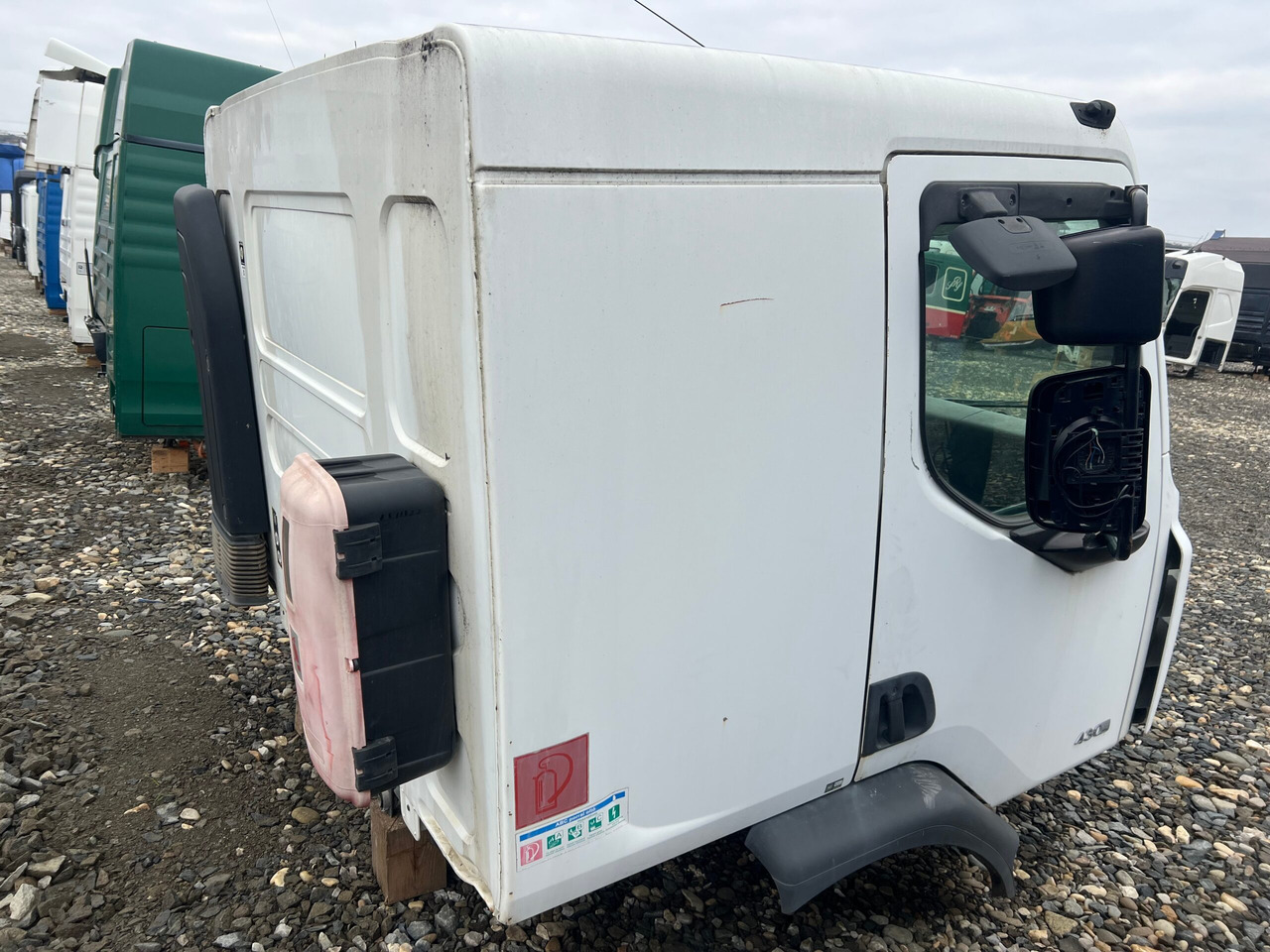 CABINA RENAULT PREMIUM SLEEPER CAB L2H1 - תא עבור משאית: תמונה 5 CABINA RENAULT PREMIUM SLEEPER CAB L2H1 - תא עבור משאית: תמונה 5