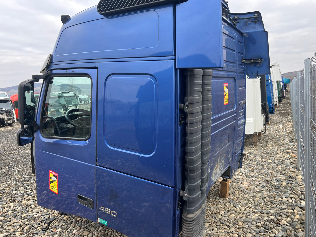 CABINA VOLVO FH13 GLOBETROTTER L2H2 - תא עבור משאית: תמונה 5 CABINA VOLVO FH13 GLOBETROTTER L2H2 - תא עבור משאית: תמונה 5