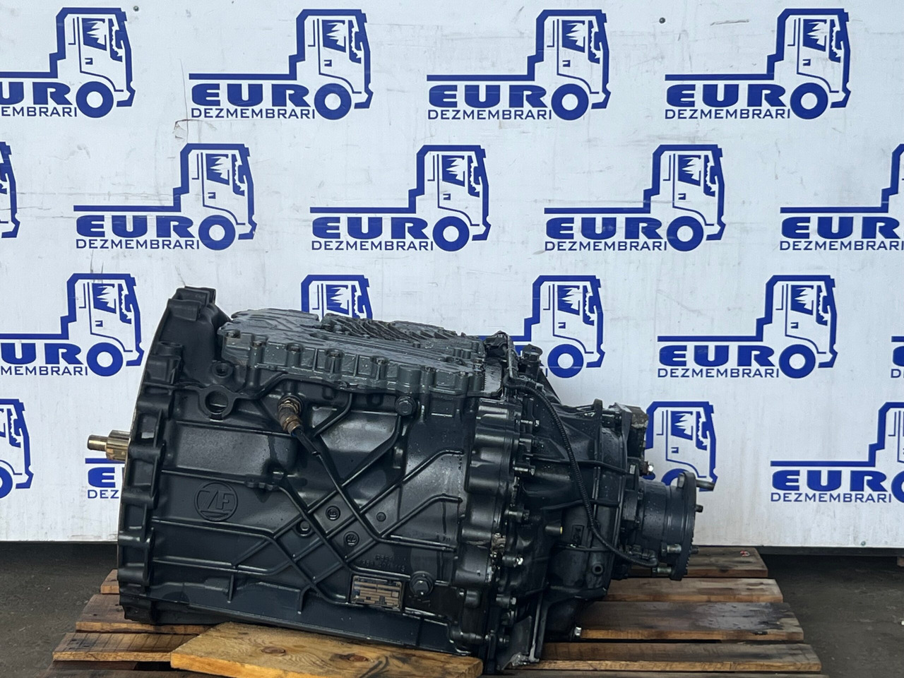 CUTIE DE VITEZE TRAXON FARA INTARDER IVECO 12TX 2210 TD R=16,69-1,00 5801900220 - תיבת הילוכים עבור משאית: תמונה 1 CUTIE DE VITEZE TRAXON FARA INTARDER IVECO 12TX 2210 TD R=16,69-1,00 5801900220 - תיבת הילוכים עבור משאית: תמונה 1