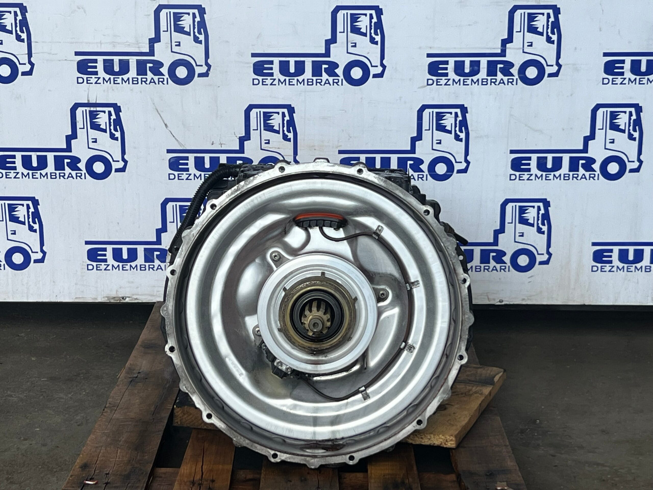 CUTIE DE VITEZE TRAXON FARA INTARDER IVECO 12TX 2210 TD R=16,69-1,00 5801900220 - תיבת הילוכים עבור משאית: תמונה 2 CUTIE DE VITEZE TRAXON FARA INTARDER IVECO 12TX 2210 TD R=16,69-1,00 5801900220 - תיבת הילוכים עבור משאית: תמונה 2