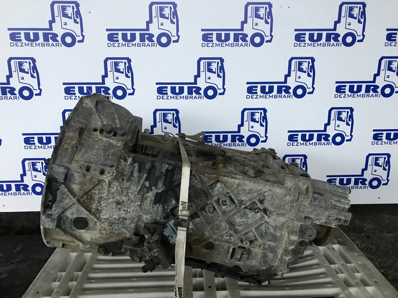 CUTIE DE VITEZE ZF 8 S 151 R=13,86-1,00 - תיבת הילוכים עבור משאית: תמונה 1 CUTIE DE VITEZE ZF 8 S 151 R=13,86-1,00 - תיבת הילוכים עבור משאית: תמונה 1