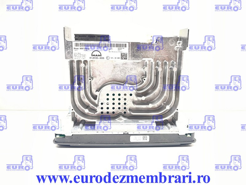 ELEMENT BORD UNITATE MULTIMEDIA MAN TGX 81.28100.6035, 81.28100.6029, 81.28100.6041 - תא ופנים הרכב עבור משאית: תמונה 2 ELEMENT BORD UNITATE MULTIMEDIA MAN TGX 81.28100.6035, 81.28100.6029, 81.28100.6041 - תא ופנים הרכב עבור משאית: תמונה 2