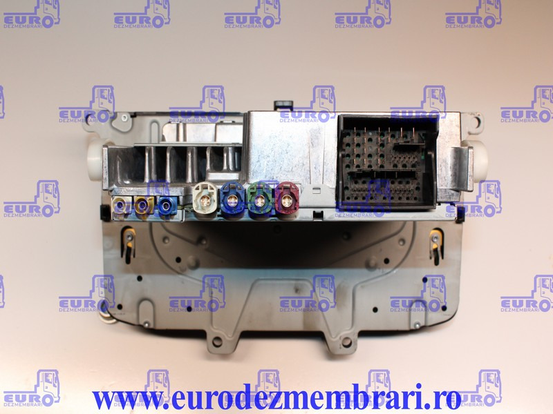 ELEMENT BORD UNITATE MULTIMEDIA SCANIA NGS 2583774, 2594721, 2735760, 2635711, 2783088, 2819278, 2819281 - לוח מחוונים עבור משאית: תמונה 2 ELEMENT BORD UNITATE MULTIMEDIA SCANIA NGS 2583774, 2594721, 2735760, 2635711, 2783088, 2819278, 2819281 - לוח מחוונים עבור משאית: תמונה 2