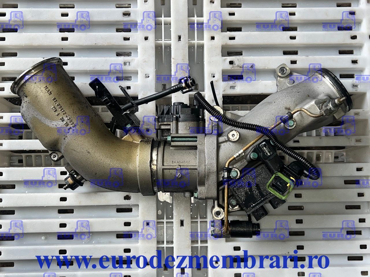 GALERIE ADMISIE + CLAPETA ACCELERATIE MAN TGX D3876 51.09413.7018, 51.09412.0323, 51.09412.0718, 51.26803.0055, 51.25902.0154, 51.25902.0081 - יריעת כניסה עבור משאית: תמונה 1 GALERIE ADMISIE + CLAPETA ACCELERATIE MAN TGX D3876 51.09413.7018, 51.09412.0323, 51.09412.0718, 51.26803.0055, 51.25902.0154, 51.25902.0081 - יריעת כניסה עבור משאית: תמונה 1