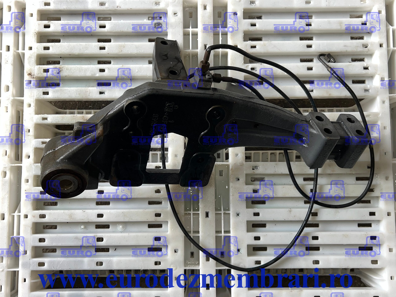SUPORT CABINA SPATE DREAPTA DAF XF 1922172 1922174 1892984 - מסגרת/ שלדה עבור משאית: תמונה 1 SUPORT CABINA SPATE DREAPTA DAF XF 1922172 1922174 1892984 - מסגרת/ שלדה עבור משאית: תמונה 1
