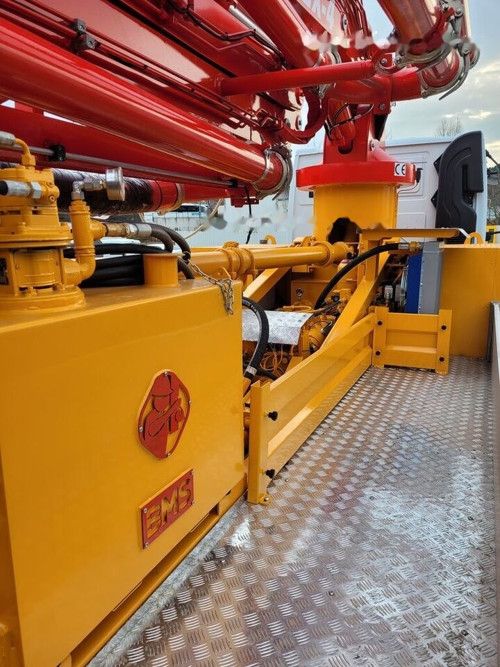 Mercedes-Benz New BMS BCP M22 ZX-4 on chassis - משאית משאבת בטון: תמונה 5 Mercedes-Benz New BMS BCP M22 ZX-4 on chassis - משאית משאבת בטון: תמונה 5