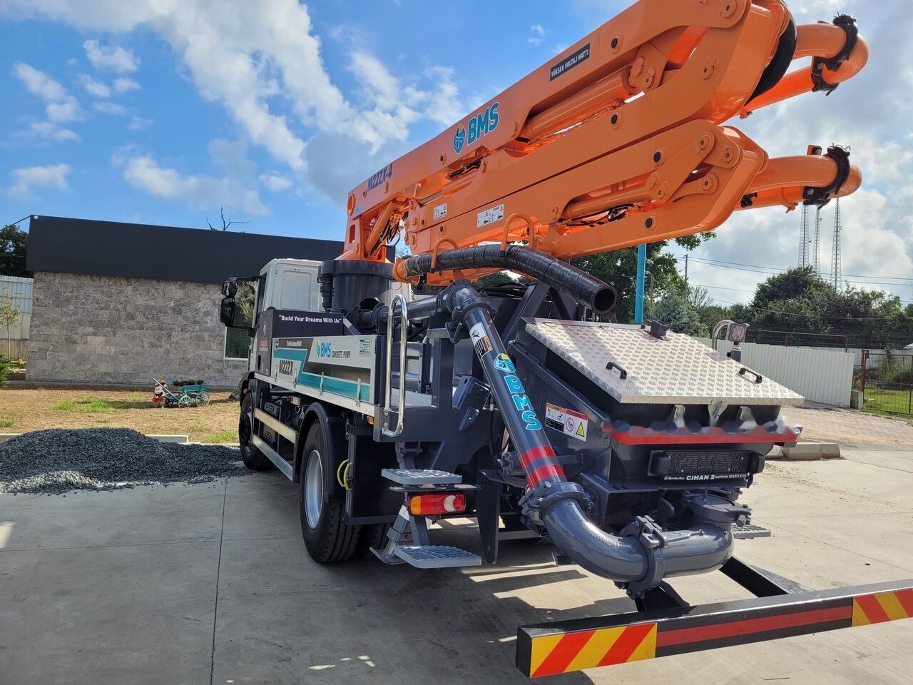 Mercedes-Benz New BMS BCP M22 ZX-4 on chassis - משאית משאבת בטון: תמונה 3 Mercedes-Benz New BMS BCP M22 ZX-4 on chassis - משאית משאבת בטון: תמונה 3