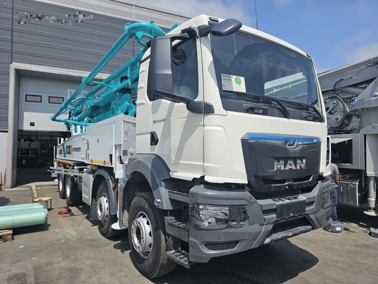 Mercedes-Benz New Everdigm ECP 42 CX 5 ECP 42 CX5 on chassis - משאית משאבת בטון: תמונה 2 Mercedes-Benz New Everdigm ECP 42 CX 5 ECP 42 CX5 on chassis - משאית משאבת בטון: תמונה 2