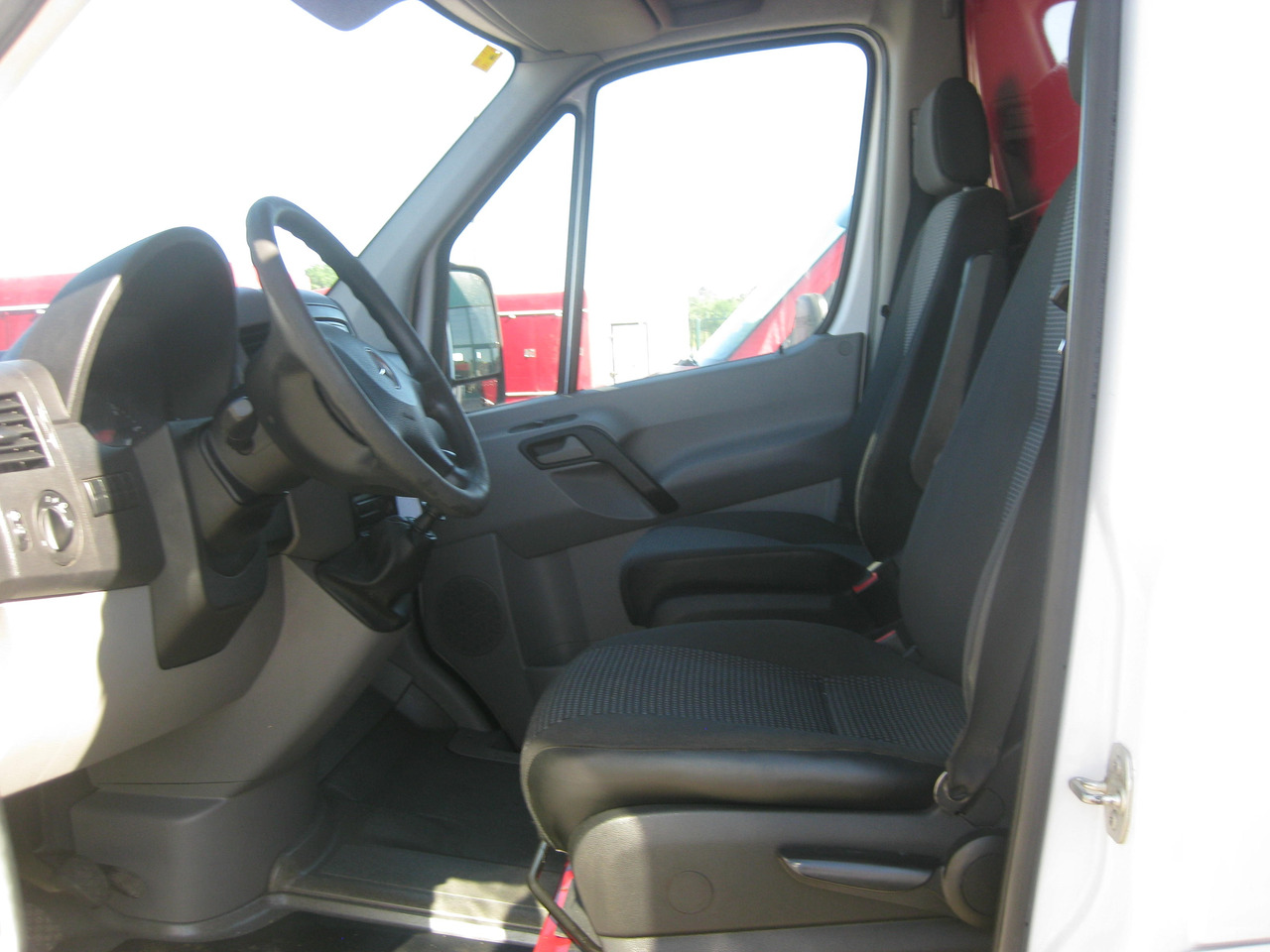 FRIGORÍFICO MERCEDES 313CDI - כלי רכב מסחרי לקירור: תמונה 3 FRIGORÍFICO MERCEDES 313CDI - כלי רכב מסחרי לקירור: תמונה 3