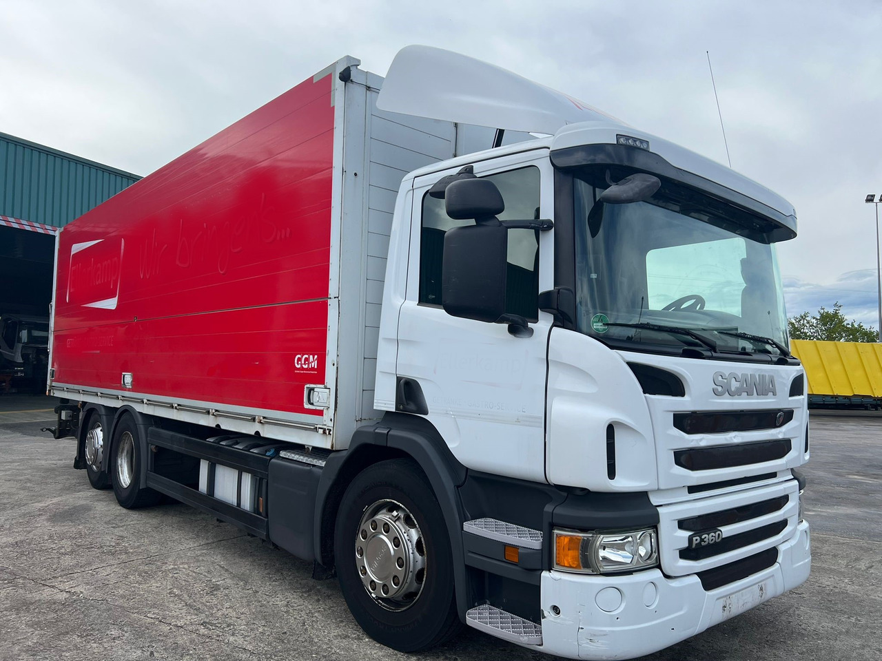 SCANIA 360 CON CAJA DE BEBIDAS - משאית משקאות: תמונה 2 SCANIA 360 CON CAJA DE BEBIDAS - משאית משקאות: תמונה 2