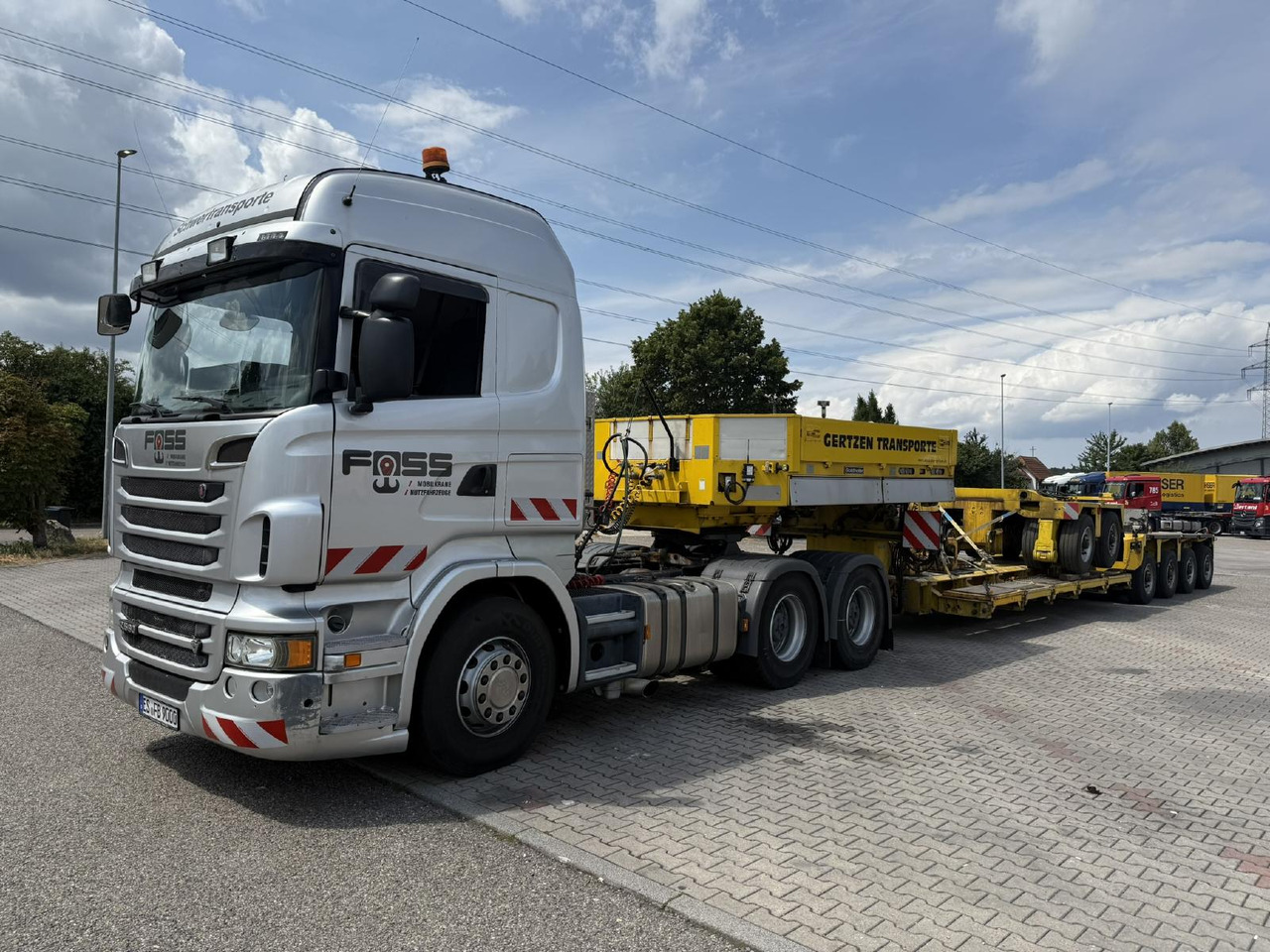 Goldhofer STHP-XLE 2+4 (6) | Baggerbrücke - Tiefbett - סמיטריילר עם מטען נמוך: תמונה 1 Goldhofer STHP-XLE 2+4 (6) | Baggerbrücke - Tiefbett - סמיטריילר עם מטען נמוך: תמונה 1