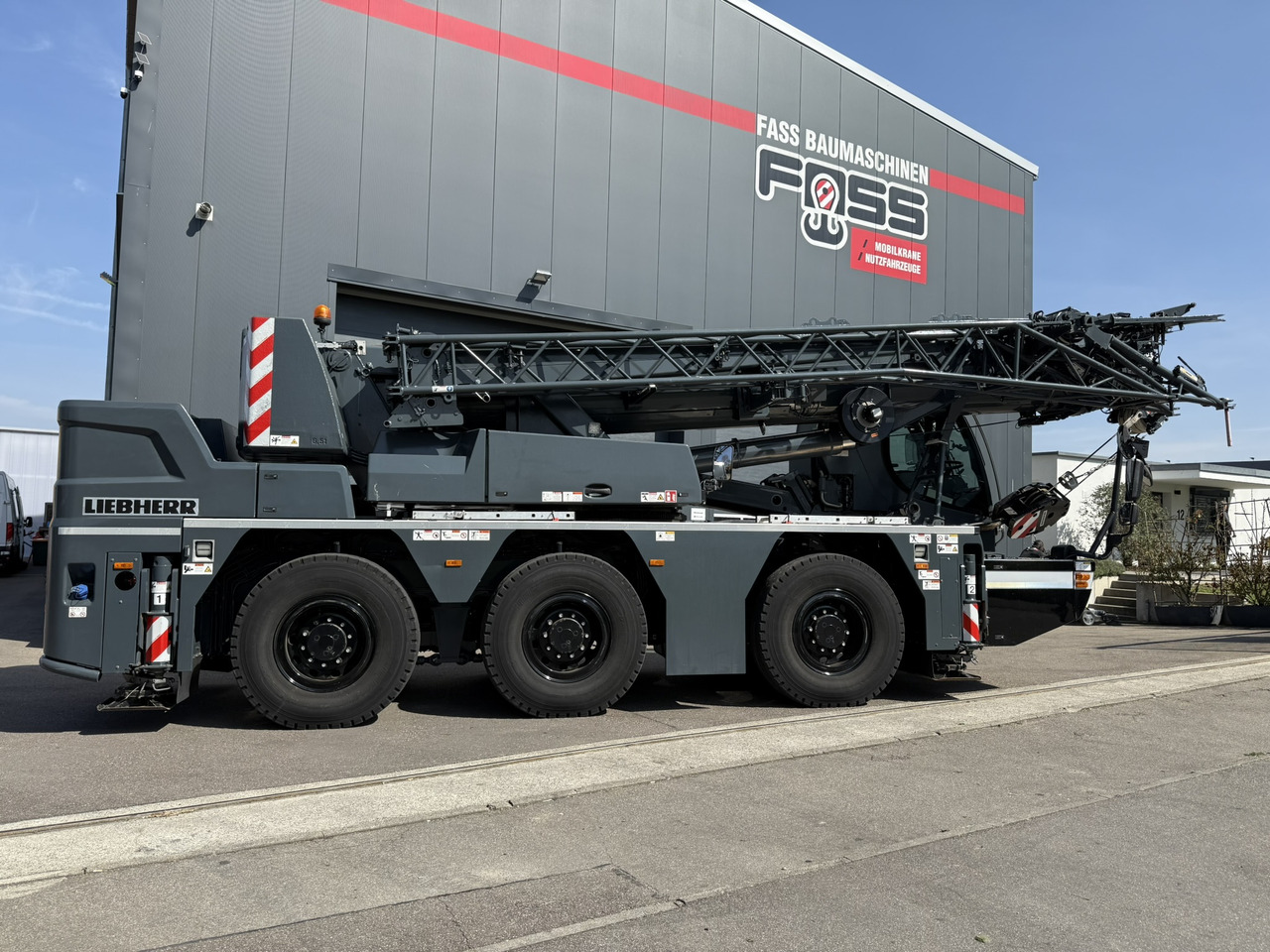 Liebherr LTC 1050-3.1 | 6 x 6 | Klappspitze | Funk inkl. RemoteDrive - עגורן נייד: תמונה 5 Liebherr LTC 1050-3.1 | 6 x 6 | Klappspitze | Funk inkl. RemoteDrive - עגורן נייד: תמונה 5