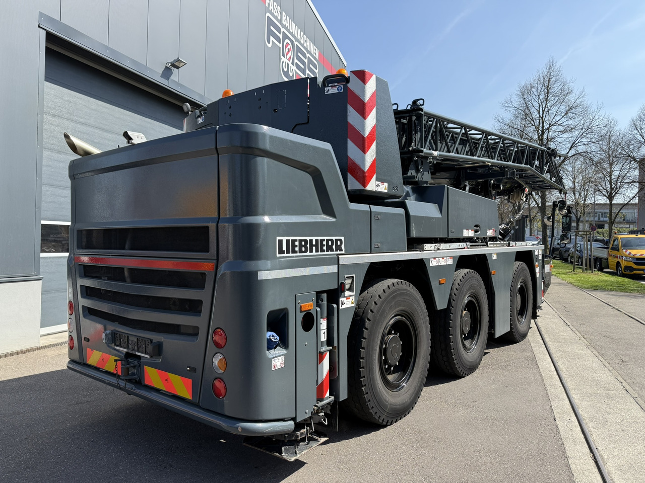 Liebherr LTC 1050-3.1 | 6 x 6 | Klappspitze | Funk inkl. RemoteDrive - עגורן נייד: תמונה 4 Liebherr LTC 1050-3.1 | 6 x 6 | Klappspitze | Funk inkl. RemoteDrive - עגורן נייד: תמונה 4