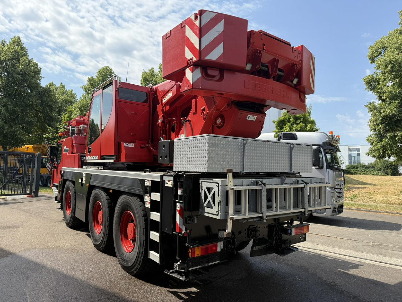 Liebherr LTM 1050-3.1 (20 - 084 132) - עגורן נייד: תמונה 4 Liebherr LTM 1050-3.1 (20 - 084 132) - עגורן נייד: תמונה 4