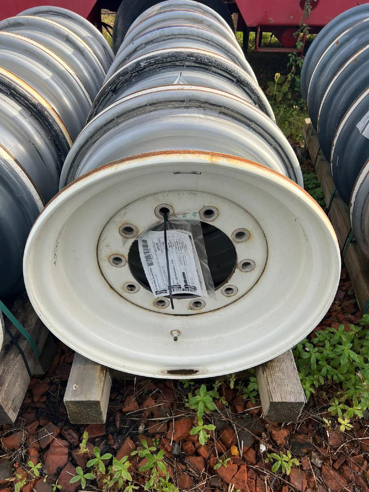 Liebherr Zubehör = Stahlfelgen für LTM Mobilkräne ab Baujahr 2016 - Typ 25-11.00/1,7 - עגורן נייד: תמונה 4 Liebherr Zubehör = Stahlfelgen für LTM Mobilkräne ab Baujahr 2016 - Typ 25-11.00/1,7 - עגורן נייד: תמונה 4