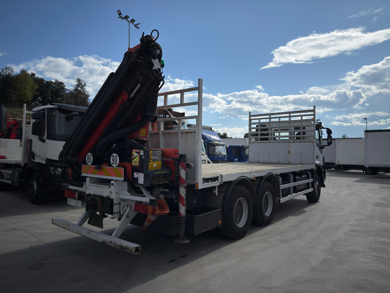 IVECO AD260T45 Trakker E6 (Platform) - משאית צד נופל/ שטוחה, משאית מנוף: תמונה 2 IVECO AD260T45 Trakker E6 (Platform) - משאית צד נופל/ שטוחה, משאית מנוף: תמונה 2