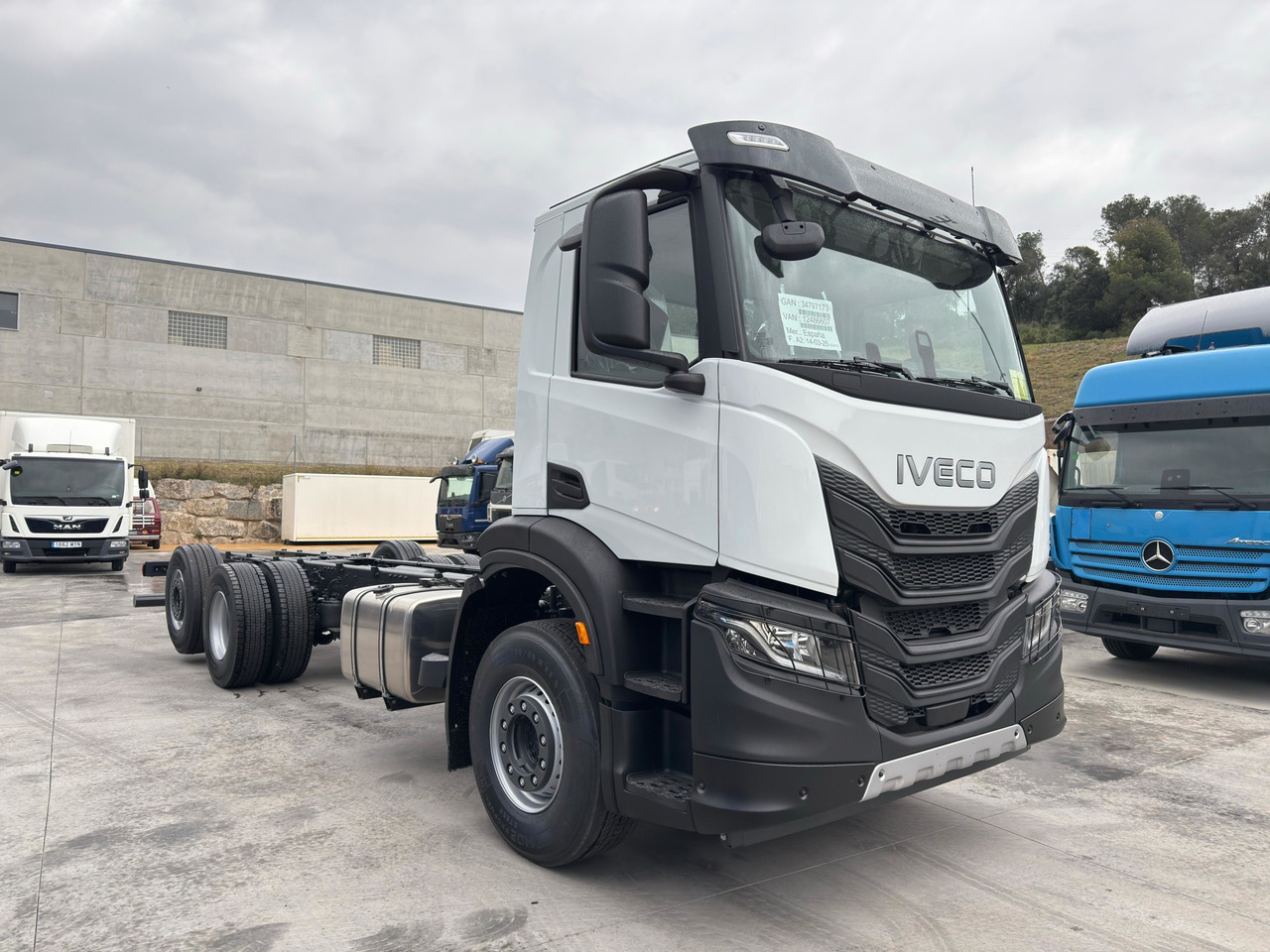 IVECO AD280X46 YPS ON X-Way E6 (Chassis) - משאית עם שלדת תא: תמונה 2 IVECO AD280X46 YPS ON X-Way E6 (Chassis) - משאית עם שלדת תא: תמונה 2