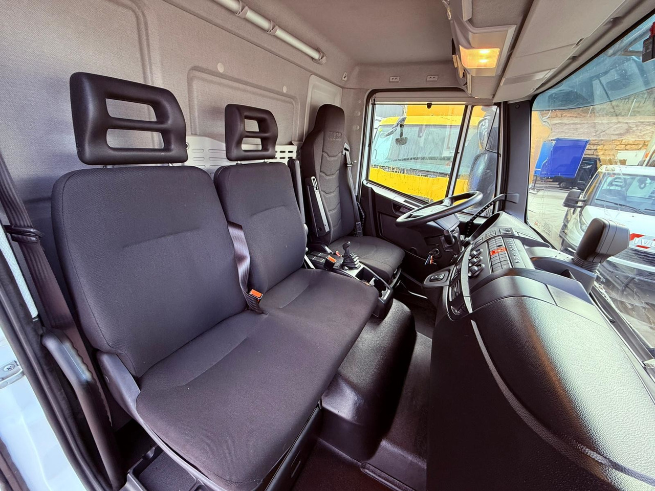 IVECO ML120E22 Eurocargo E6 (Tauliner) - משאית וילונות צד: תמונה 5 IVECO ML120E22 Eurocargo E6 (Tauliner) - משאית וילונות צד: תמונה 5