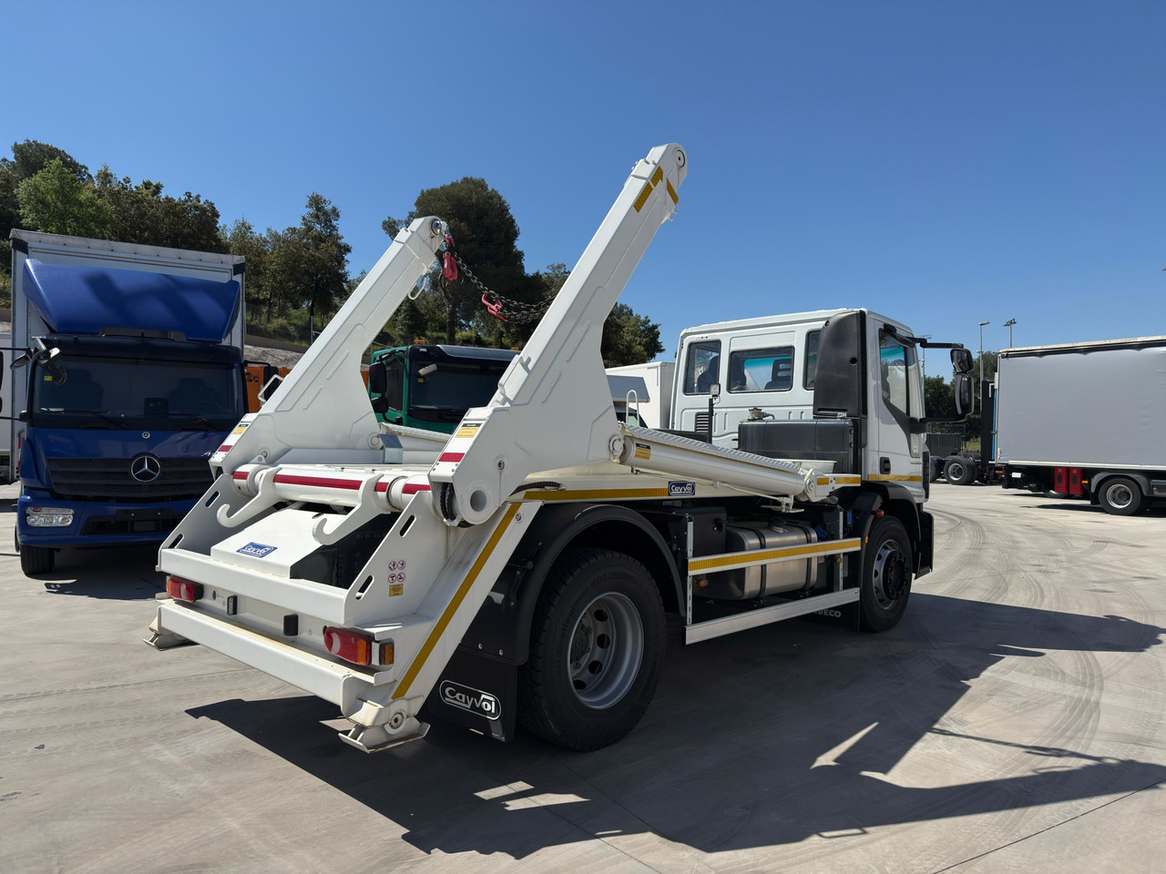 IVECO ML190E28L Eurocargo E6 (Track Equipment) - משאית דילוג העמסה: תמונה 3 IVECO ML190E28L Eurocargo E6 (Track Equipment) - משאית דילוג העמסה: תמונה 3